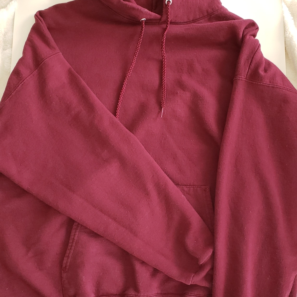 Hanes Maroon Hoodie with front pocket
